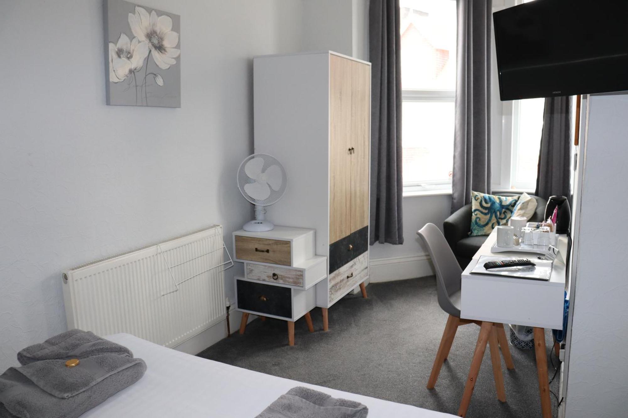 Barclay Guest House Пейнтон Экстерьер фото